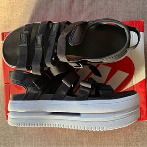 Nike Icon Classic Sandals - Black and White